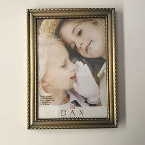 Dax Photo Frame Wood Gold Tone 5”X7” Free Standing Pre-Owned